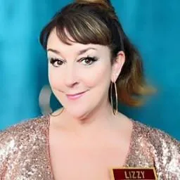 Lizzy Mack, vocal coach